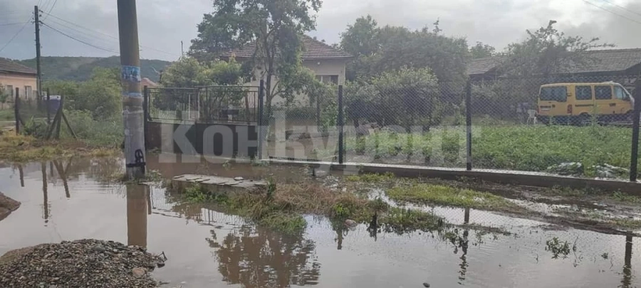 Нов порой връхлетя села във Видинско СНИМКИ