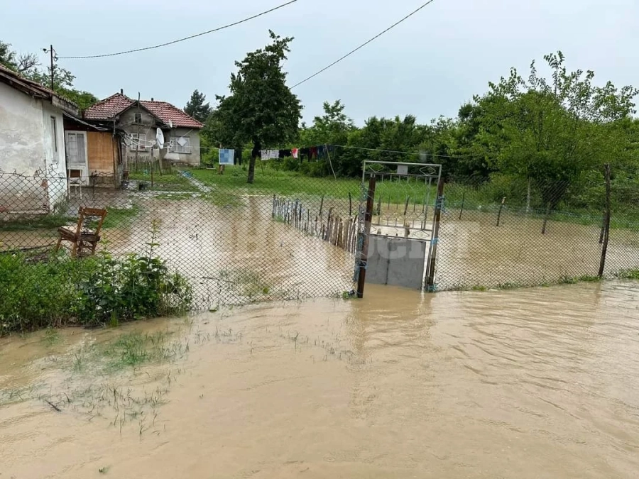 Нивото на Скът край Нивянин спада, повишава се край Бяла Слатина
