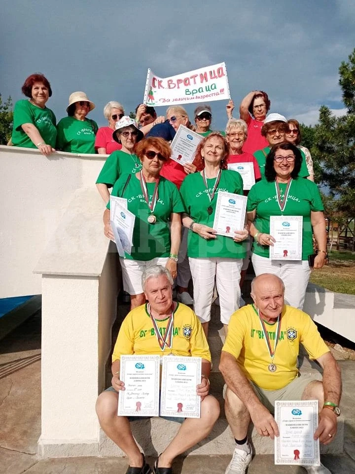 Златни врачански баби! СК „Вратица“-Враца донесе 2 златни, 6 сребърни и 3 бронзови медала от морето