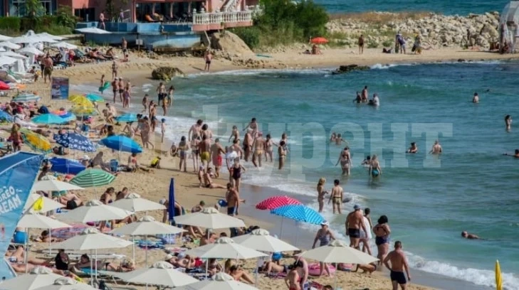 Джобът ни вие на умряло: Кефът на морето смъква от гърба и последната ни риза