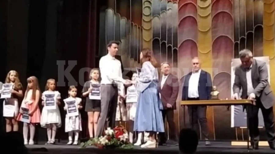 Пианист от Враца заслужи награда
