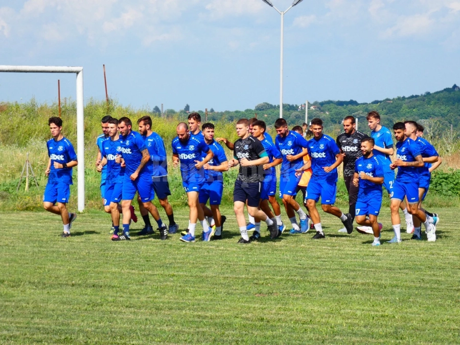 Дунав Лом започна подготовка за СЗ Трета лига с 20 играчи
