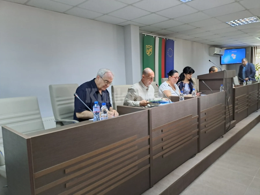Владимир Христов отива на общото събрание на „Свежест“, ще чете конско