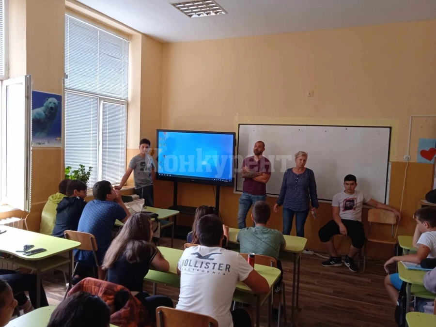Изнесоха беседа за вредата от наркотиците пред ученици от Криводол