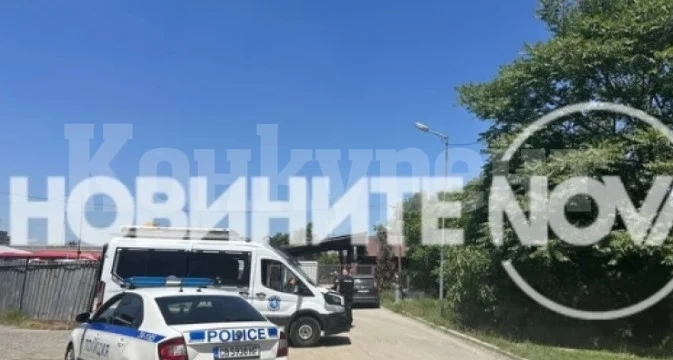 Кола с мигранти се блъсна в камион в София