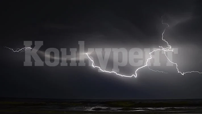Гръмотевични бури и леко захлаждане в следващите дни