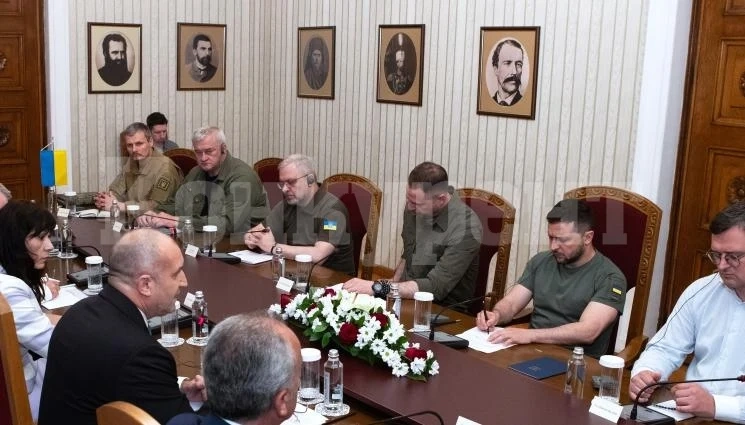 Зеленски се възмути, че Радев нарича войната конфликт