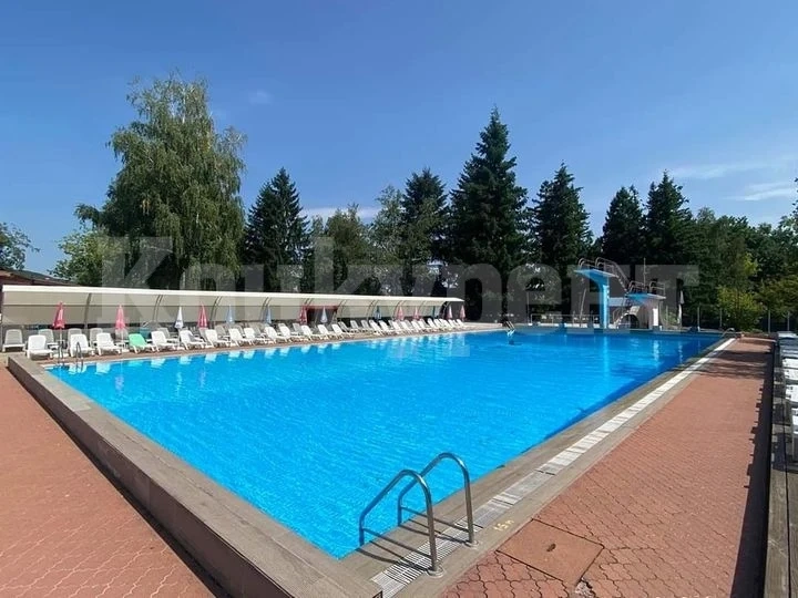Басейнът в Берковица отвори врати