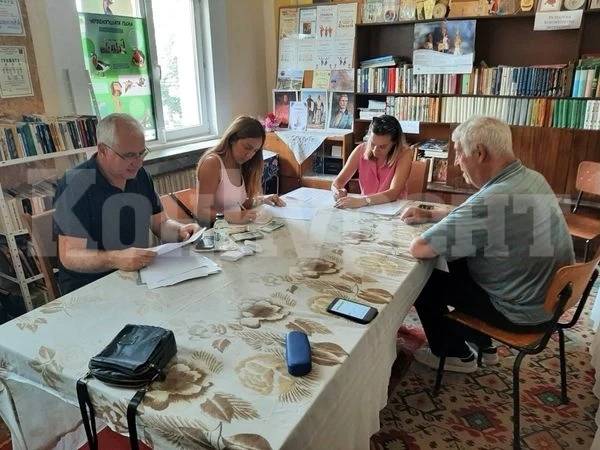 Изплащат обезщетенията на пострадалите от наводнението в Дунавци