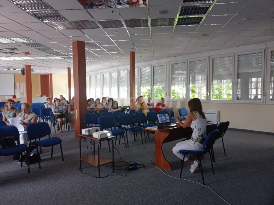Учители на ППМГ-Враца се включиха в тридневно изнесено обучение