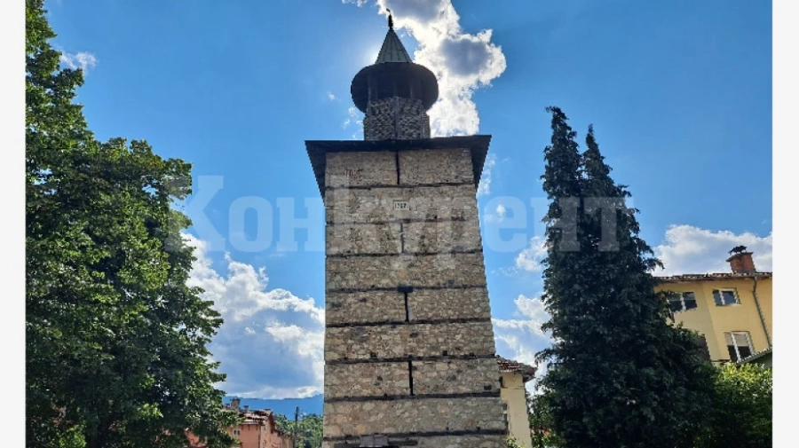 130-годишен часовник отмерва времето в Берковица