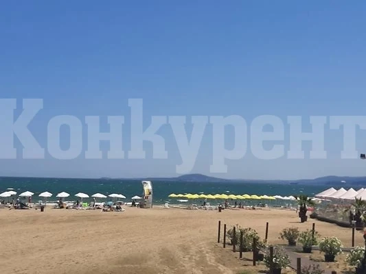 Трима ограбени за ден на плажа в Бургас