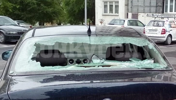 26-годишен от Варна счупи стъклото на „Нисан“ във Враца и отмъкна резачка