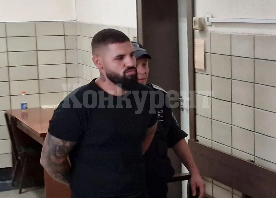 Обвиняемият за жестокото нападение над 18-годишно момиче остава в ареста