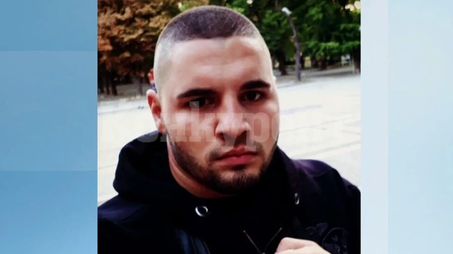 Дебора даде показания, повдигнаха нови обвинения срещу задържания за насилието над нея