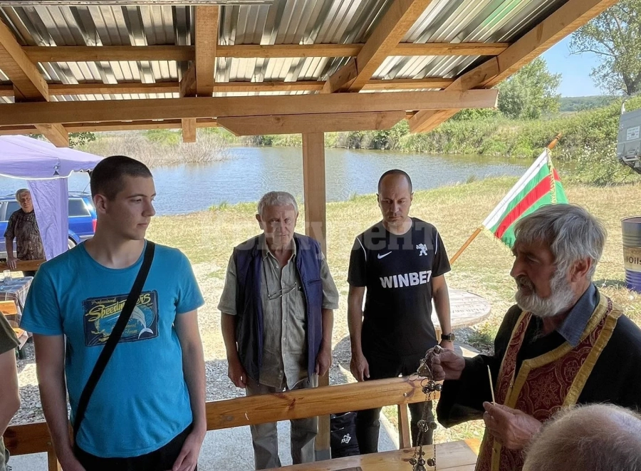 Ловно-рибарската дружинка в село Голямо Пещене откри ловния сезон СНИМКИ