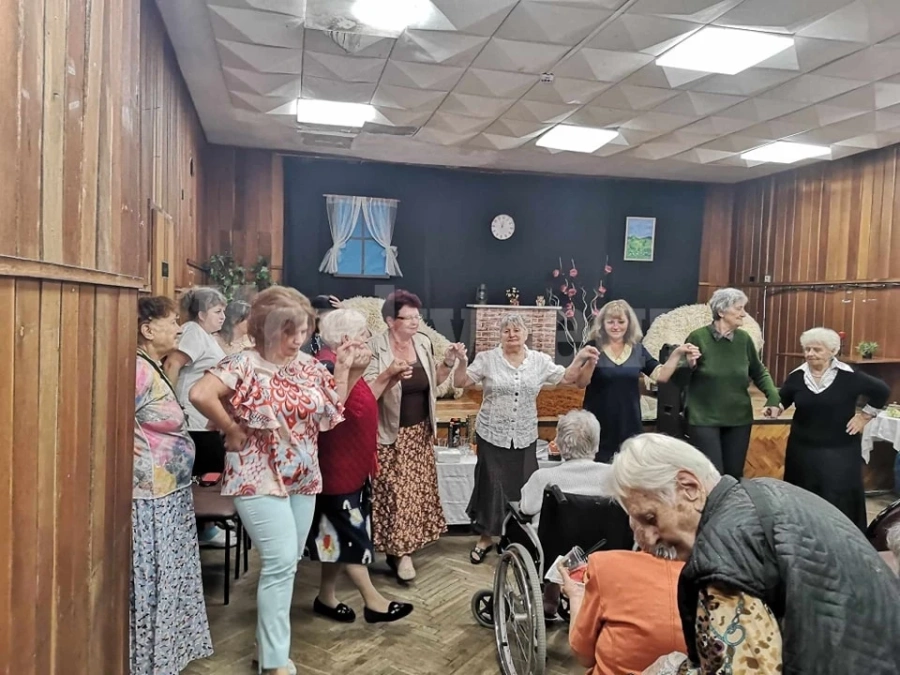 Отбелязаха Голяма Богородица в дома за стари хора в Берковица