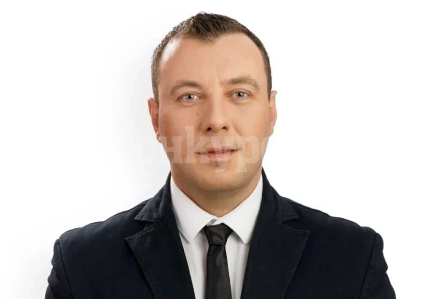СКАНДАЛ ВЪВ ВЪЗРАЖДАНЕ: В Лом скочиха на областния си координатор и депутат Петър Петров
