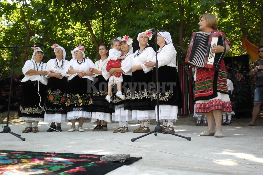 Винарово се готви за традиционния си събор