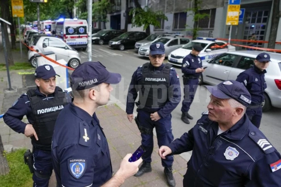 Двама убити младежи при стрелба пред училище в Нови Сад