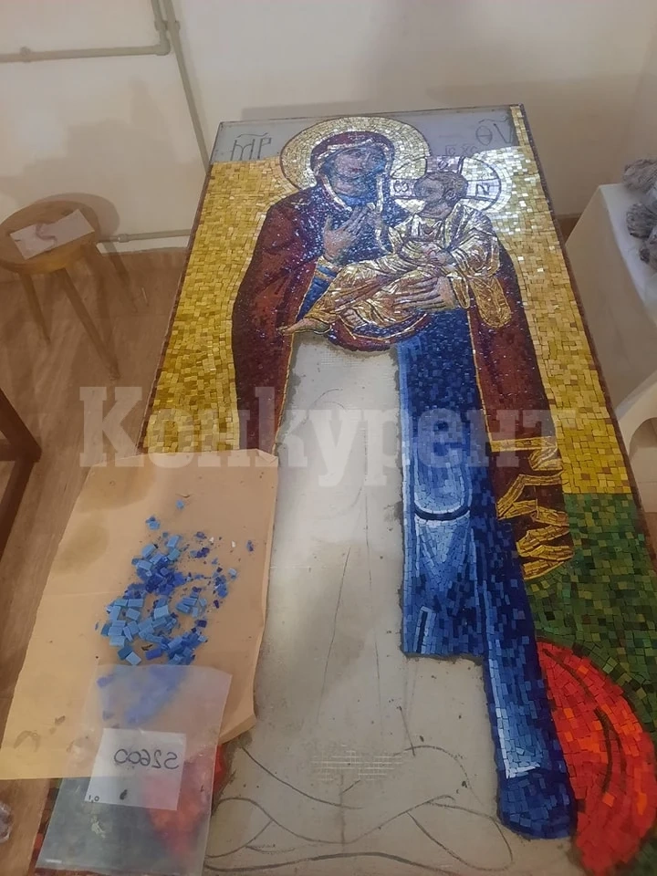Икона на Света Богородица ще бъде поставена над входа на храма в Берковица
