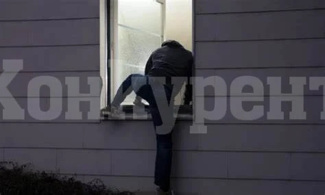 Крадец се направи на нинджа за 60 грама злато