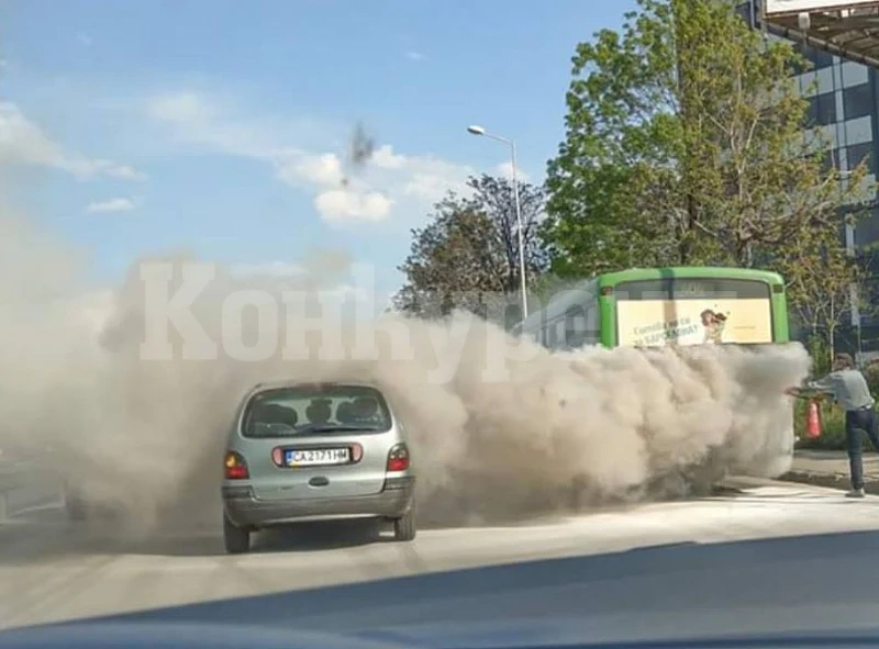 Автобус пламна в Монтана