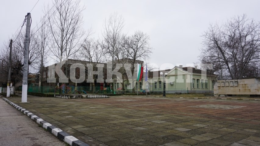 Продава се етаж от масивна сграда в Бутан - вижте обявата