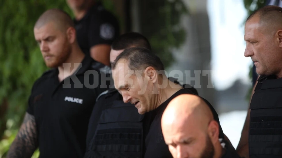 Има данни, че Божков е бил експулсиран от ОАЕ заради връзки с руски граждани
