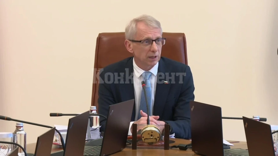 Денков: Няма да има повишение на тока, запазваме цената до средата на 2024 г.