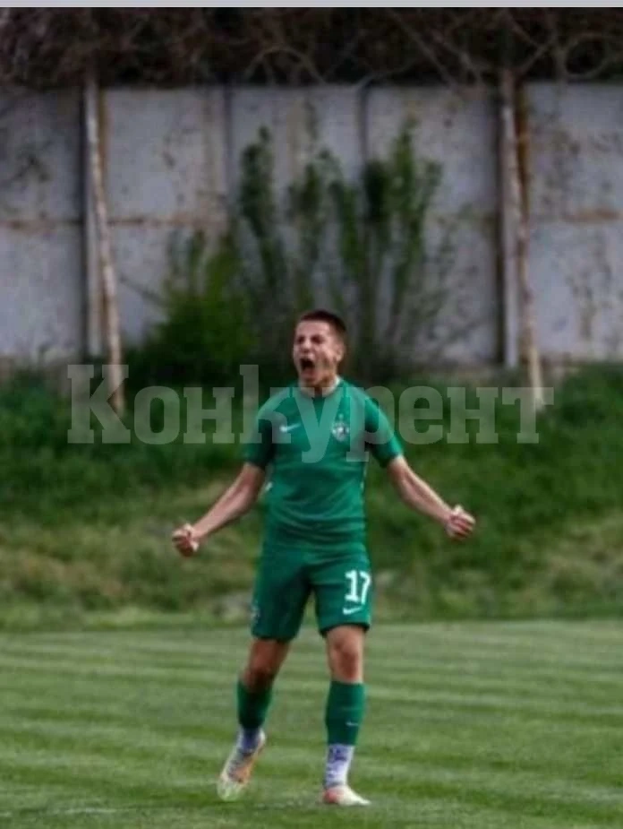 Крис получи повиквателна за U17 и от новия треньор
