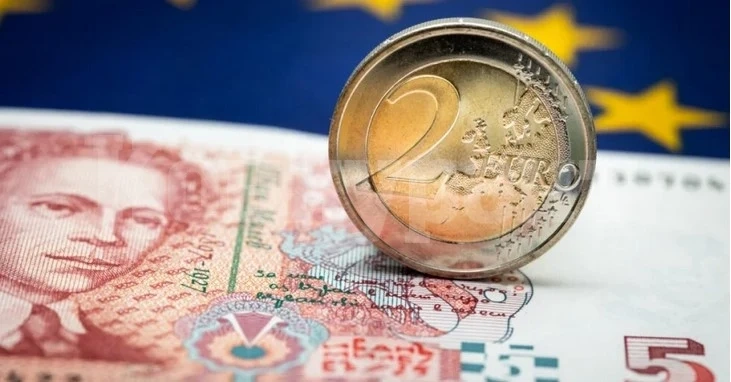 Ето докога ще плащаме с левове в магазина, после ще приемат само евро