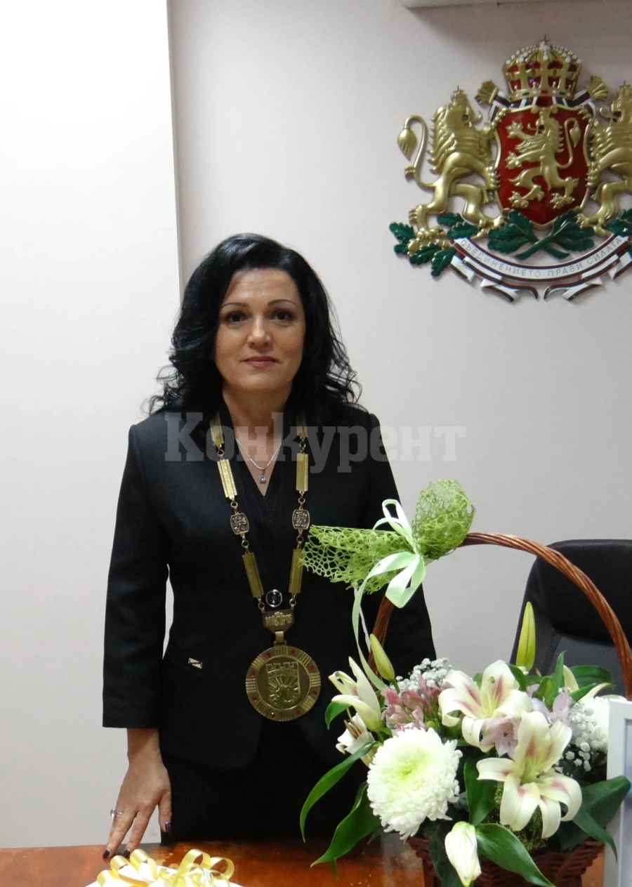 Изпълнителният директор на НСОРБ връчи поздравителен адрес на кмета на Община Борован 