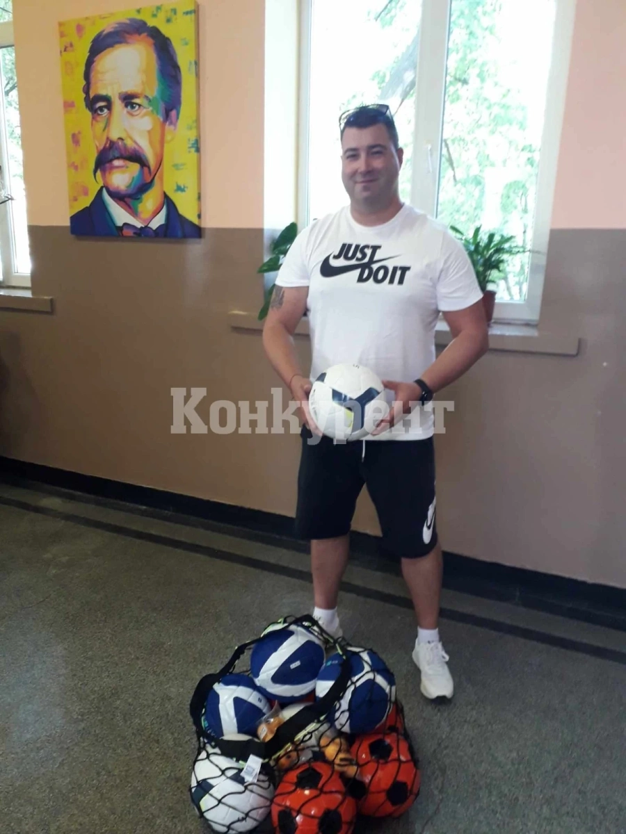 Братя Могилски зарадваха точно навреме учениците от Попица