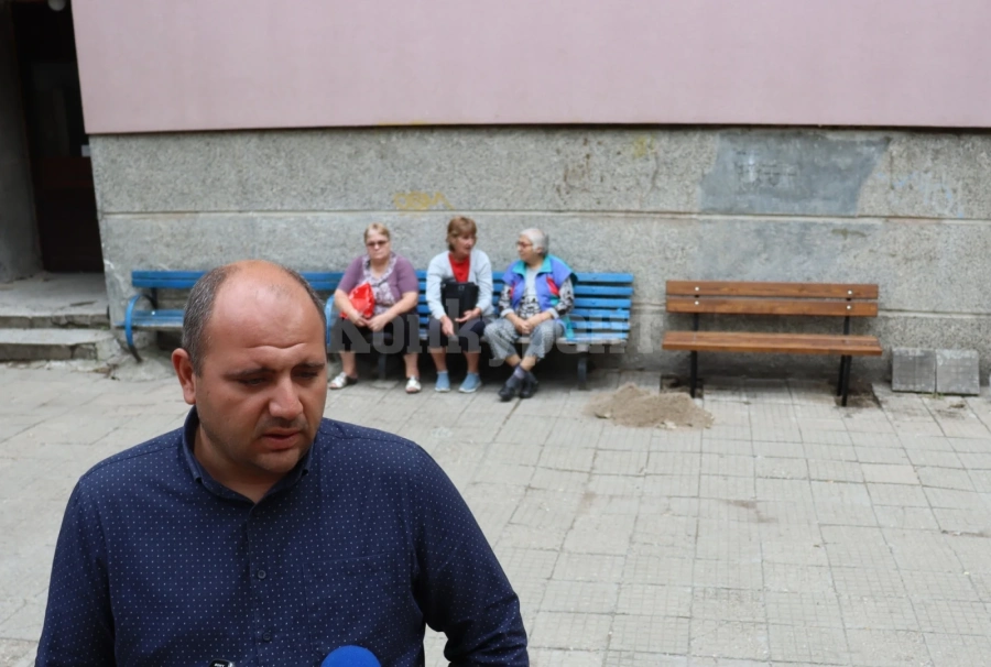 Продължава поставянето на пейки във Видин и населените места в Общината