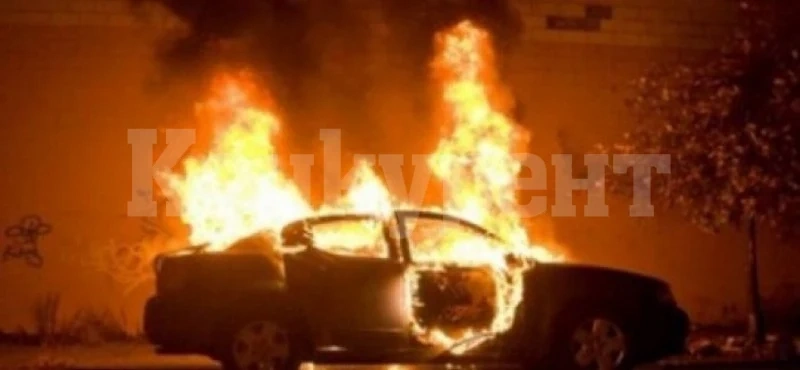 Огнена вендета! Драснаха клечката на „Мерцедес“ в Ребърково