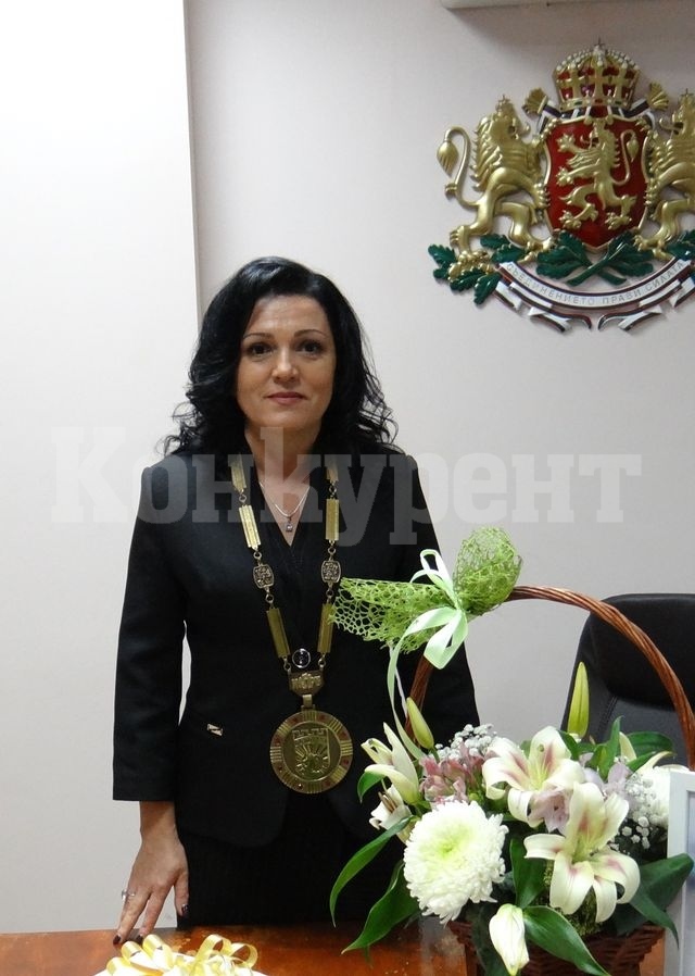 Инж. Десислава Тодорова с поздрав за празника