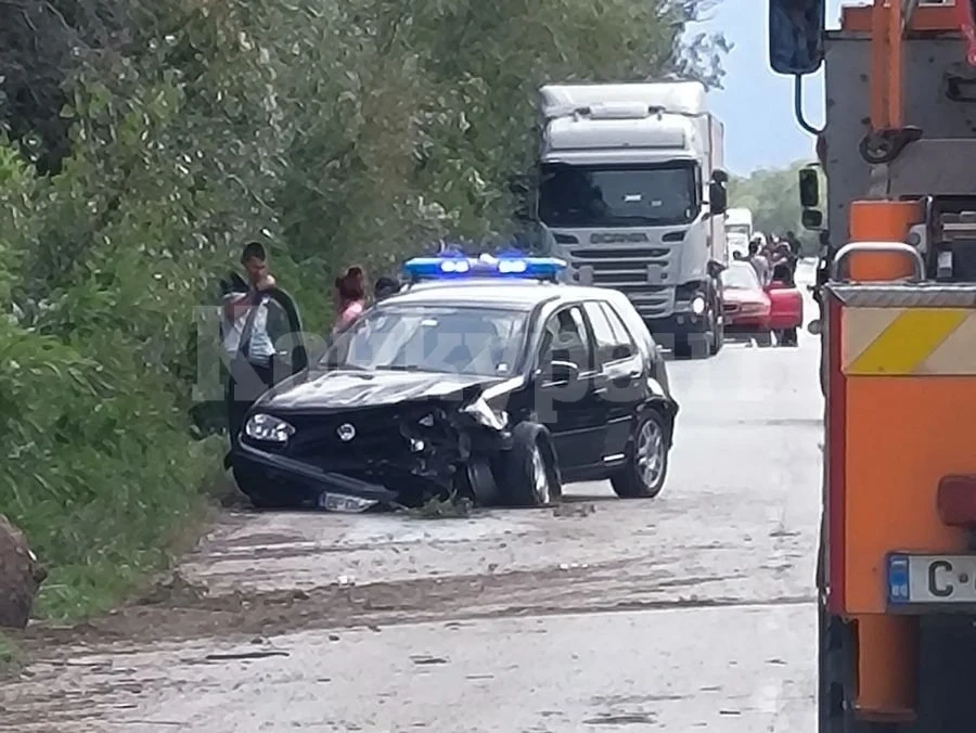 Тежка катастрофа на пътя между Враца и Криводол СНИМКИ