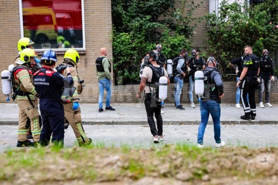 Стрелба в Ротердам: Има загинали и ранени, заподозреният подпали болницата, в която се укри