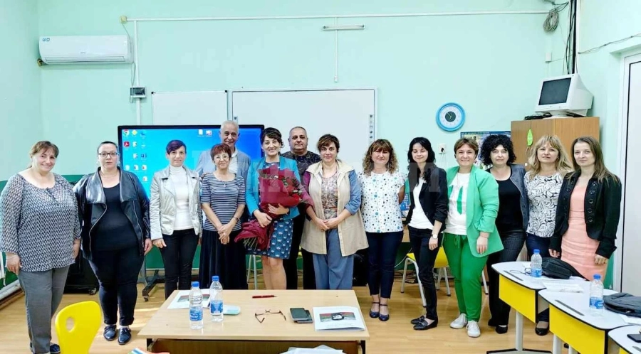 Обсъдиха предизвикателства пред системата на училищното образование с директорите в Бяла Слатина