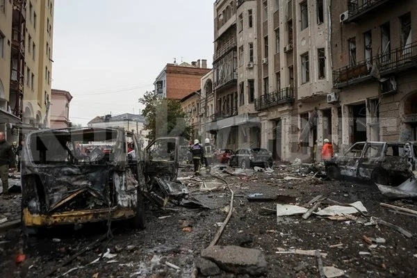 Дете е убито при руска ракетна атака над Харков, а 16 са ранени