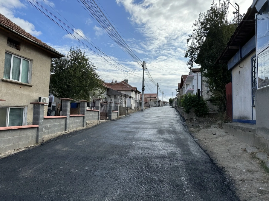 В Оряхово замириса на асфалт СНИМКИ