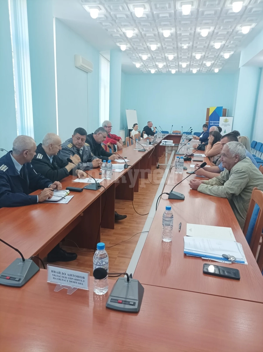 След сигнал на граждани слагат повдигнати пешеходни пътеки на кръстовище в Монтана