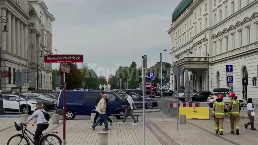 Отцепиха централен площад във Варшава заради бомбена заплаха