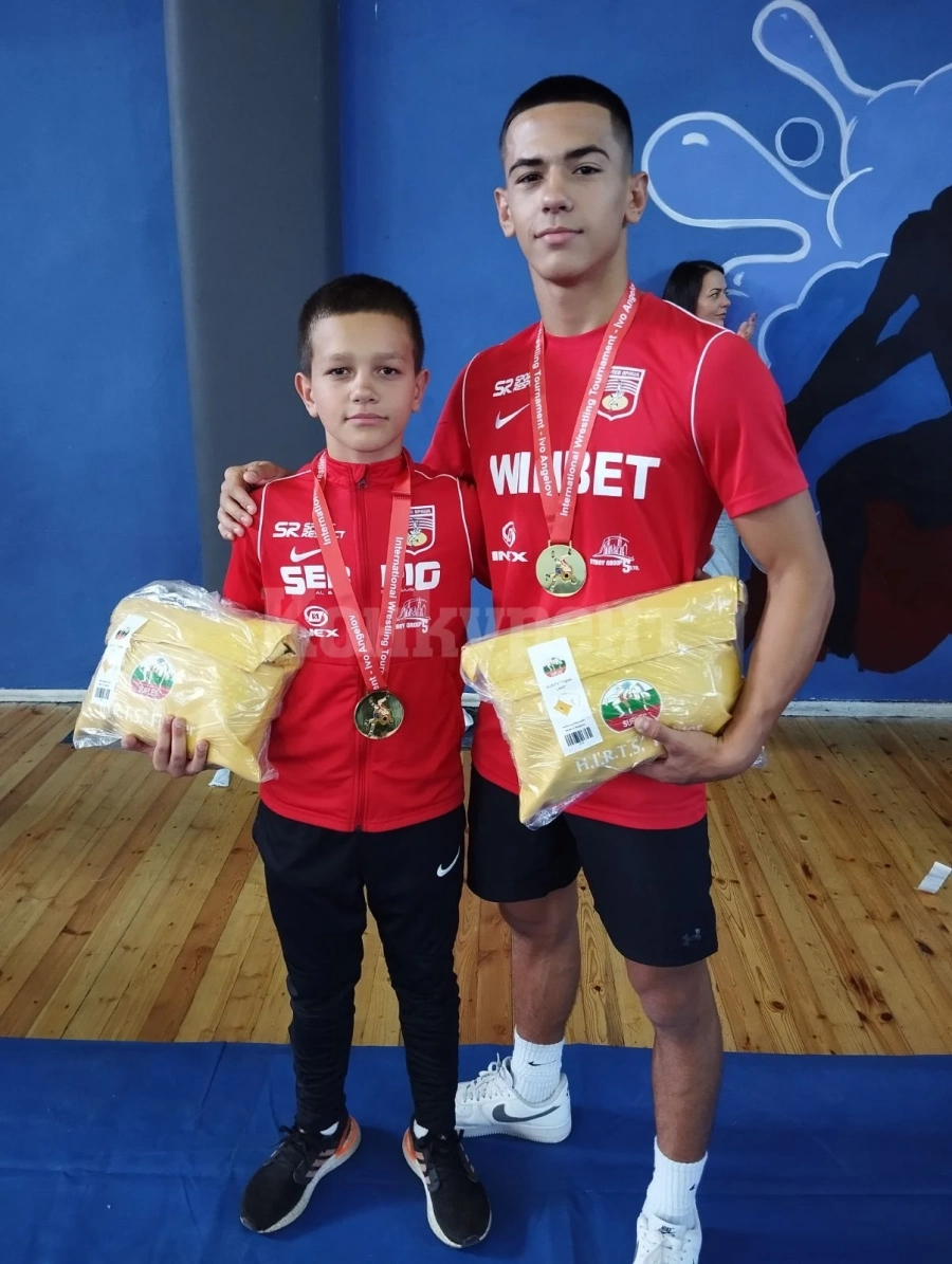 Врачански борци мачкат на турнир в Перник