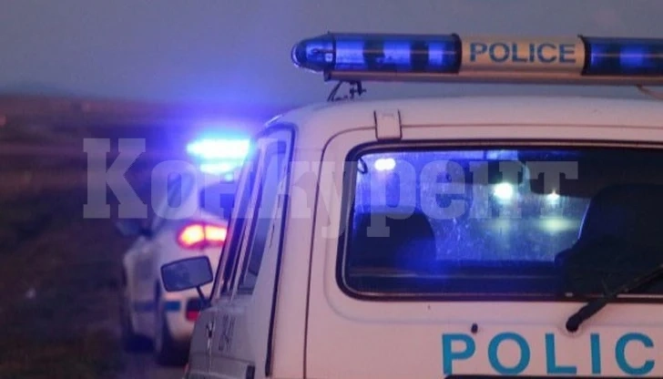 Пиян шофьор се заби в дърво в Плевенско, почина 4-годишно дете