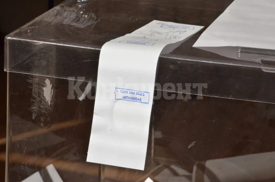 Напечатаха нови бюлетини и гласуването във Върбешница продължава