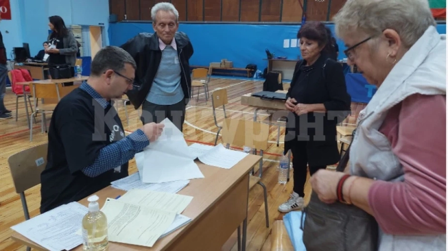 Във Видин рано сутринта приключи предаването на протоколите на СИК