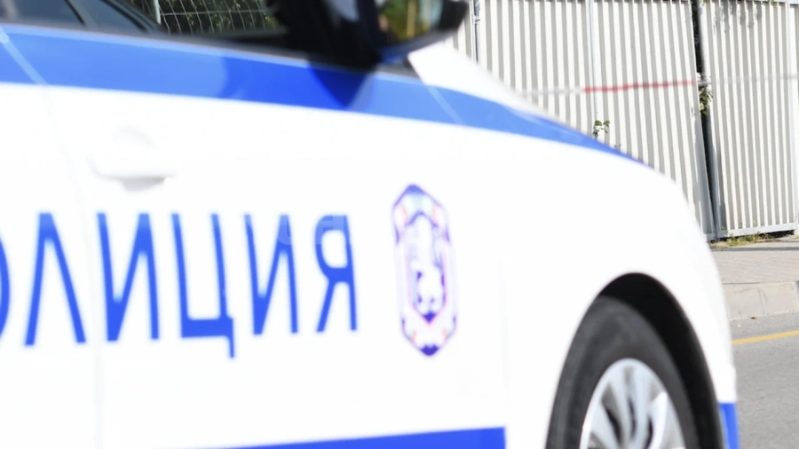 Разследват 19-годишен, возил избиратели до секцията в Габровница