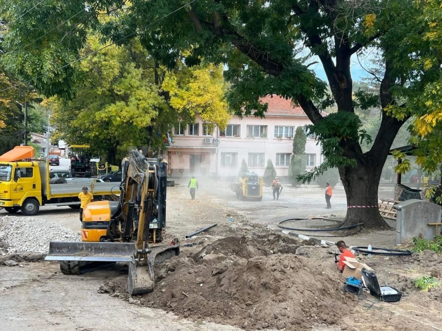 Продължава реконструкцията на водопровода в Лесковец
